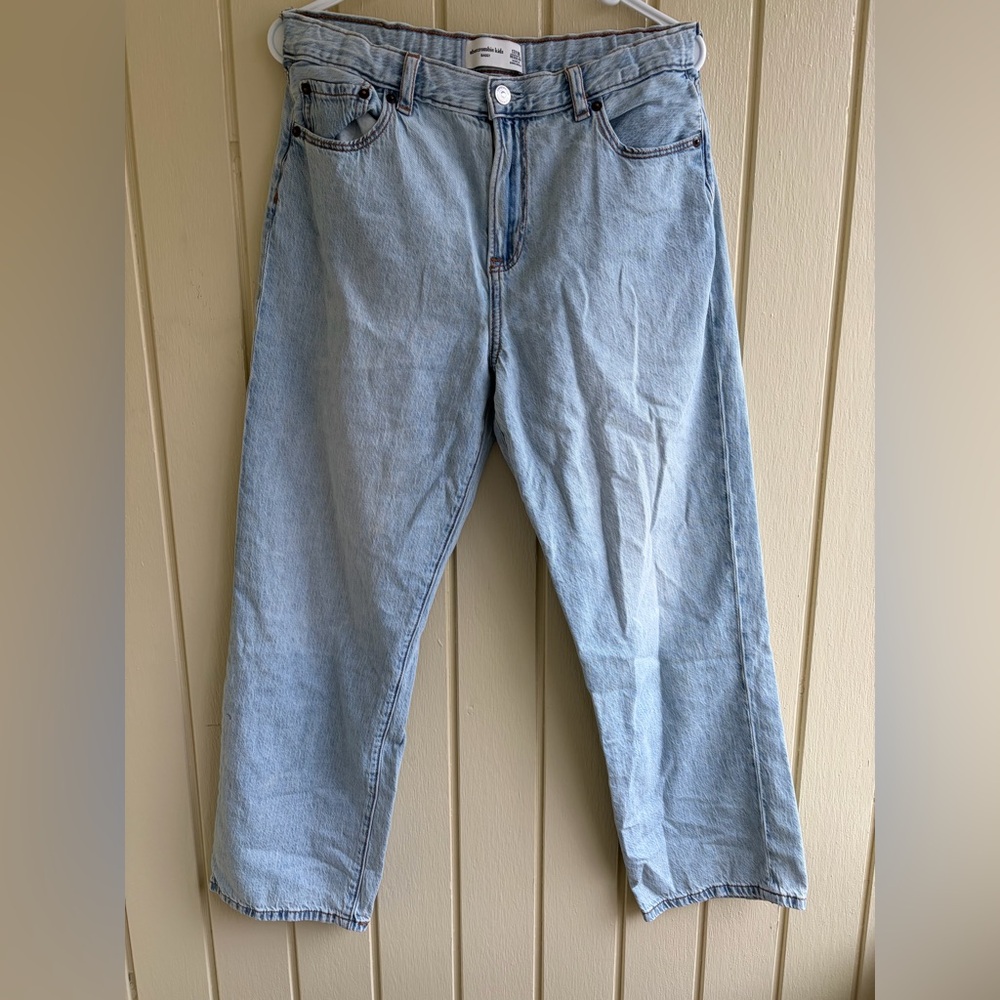 Abercrombie kids Light Wash Baggy Jeans